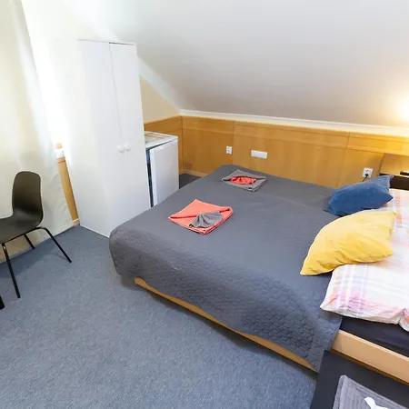 Kati P Vendeghaz Homestay *