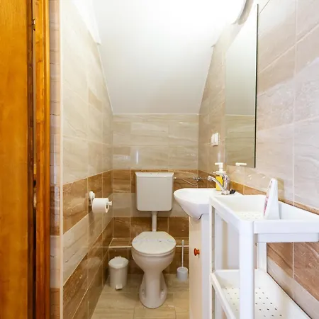 Δωμάτια σε οικογενειακή κατοικία Kati P Vendeghaz