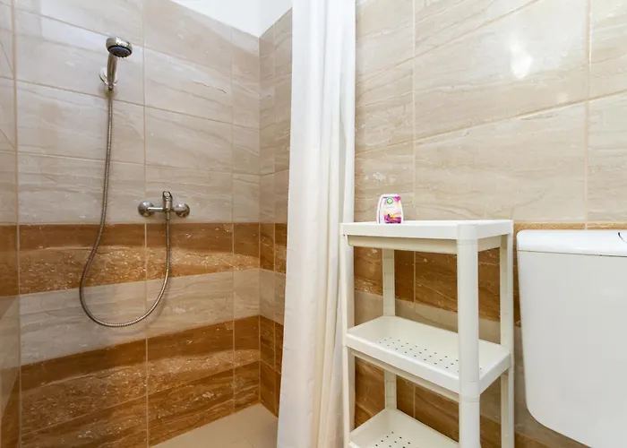 Kati P Vendeghaz בית אירוח