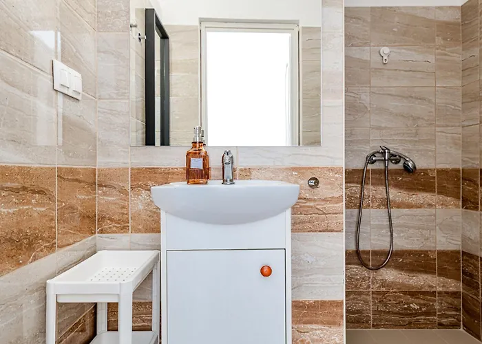 홈스테이 T7 Garden *